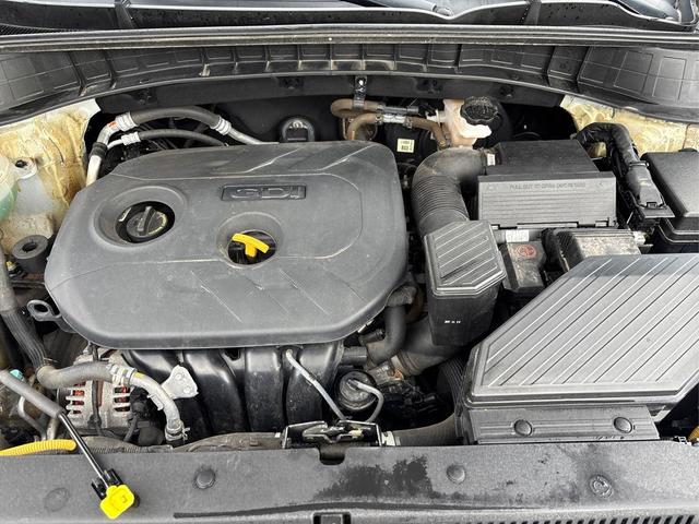 Photo of 2018 Molten Silver Hyundai TUCSON