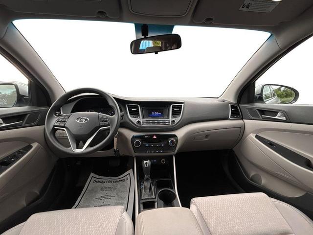 Photo of 2018 Molten Silver Hyundai TUCSON