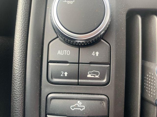 Photo of 2023 Summit White GMC Sierra 1500