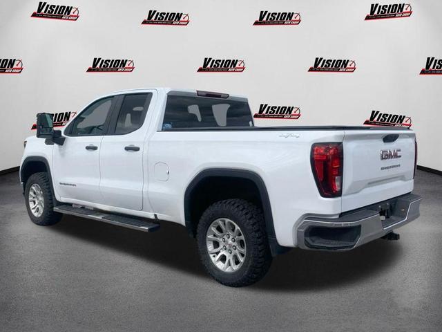 Photo of 2023 Summit White GMC Sierra 1500