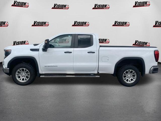 Photo of 2023 Summit White GMC Sierra 1500
