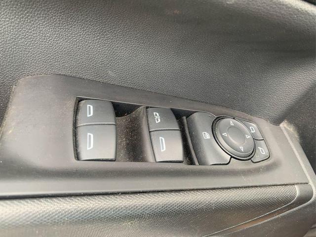 Photo of 2023 Summit White GMC Sierra 1500