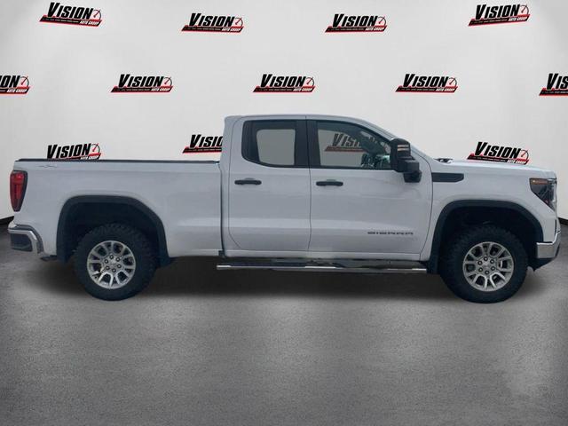Photo of 2023 Summit White GMC Sierra 1500