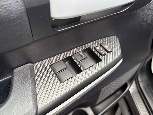 Photo of 2016 Magnetic Gray Metallic Toyota Tundra