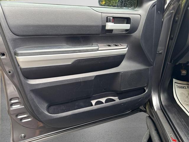 Photo of 2016 Magnetic Gray Metallic Toyota Tundra