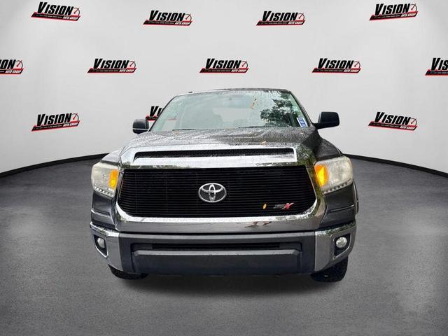 Photo of 2016 Magnetic Gray Metallic Toyota Tundra