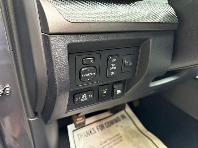Photo of 2016 Magnetic Gray Metallic Toyota Tundra