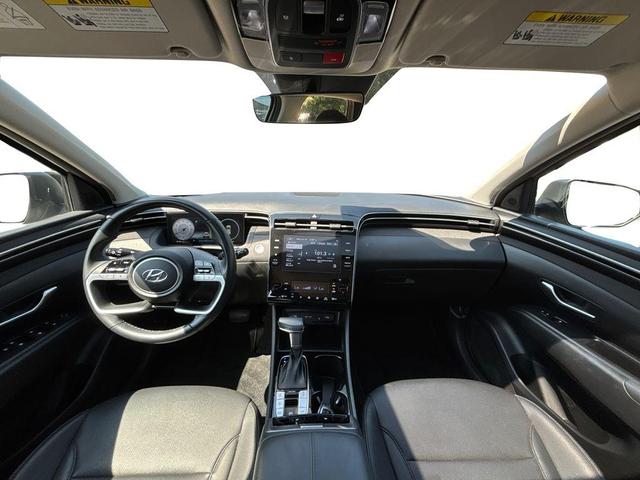 Photo of 2023 Shimmering Silver Hyundai TUCSON