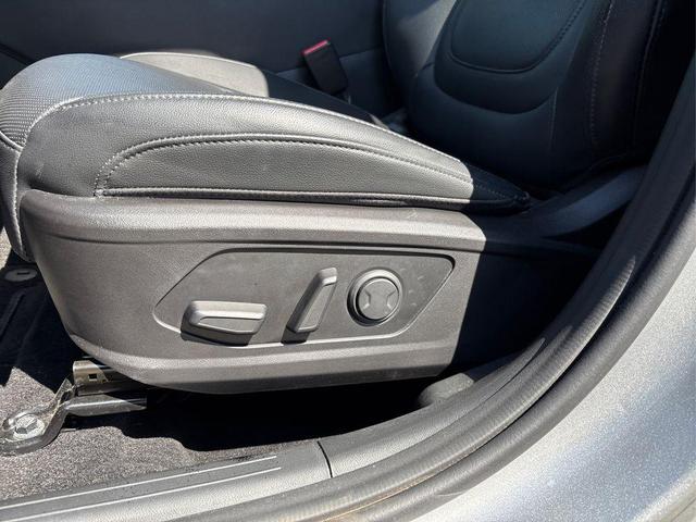 Photo of 2023 Shimmering Silver Hyundai TUCSON