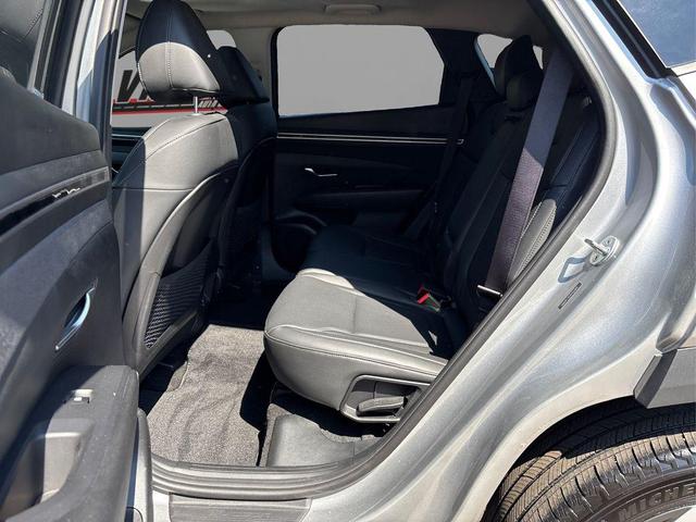 Photo of 2023 Shimmering Silver Hyundai TUCSON