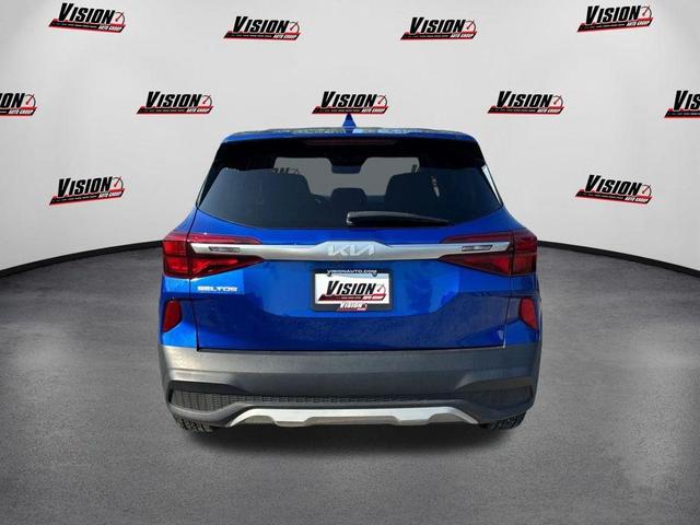 Photo of 2022 Neptune Blue Kia Seltos