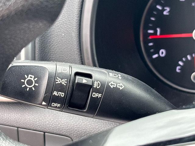 Photo of 2020 Clear White Kia Sportage
