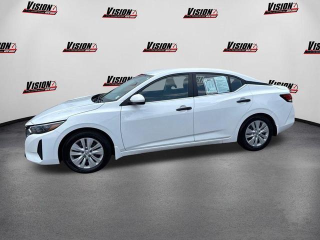 Photo of 2025 Cloud White Nissan Sentra