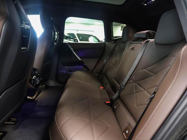 Photo of 2025 Black Sapphire Metallic BMW iX