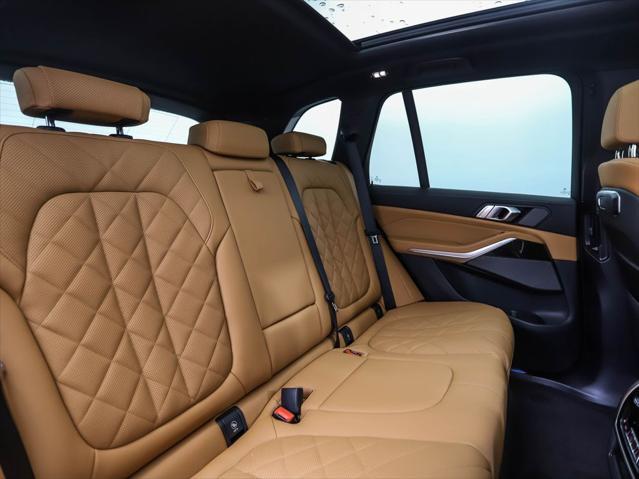 Photo of 2026 Black Sapphire Metallic BMW X5 PHEV
