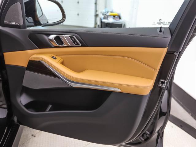 Photo of 2026 Black Sapphire Metallic BMW X5 PHEV