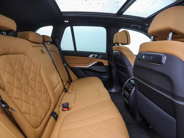 Photo of 2026 Black Sapphire Metallic BMW X5 PHEV