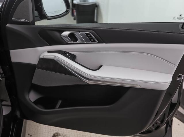 Photo of 2026 Black Sapphire Metallic BMW X5