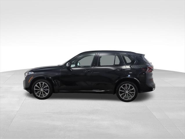 Photo of 2026 Black Sapphire Metallic BMW X5