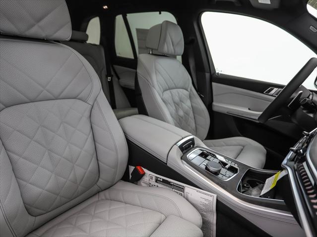 Photo of 2026 Black Sapphire Metallic BMW X5