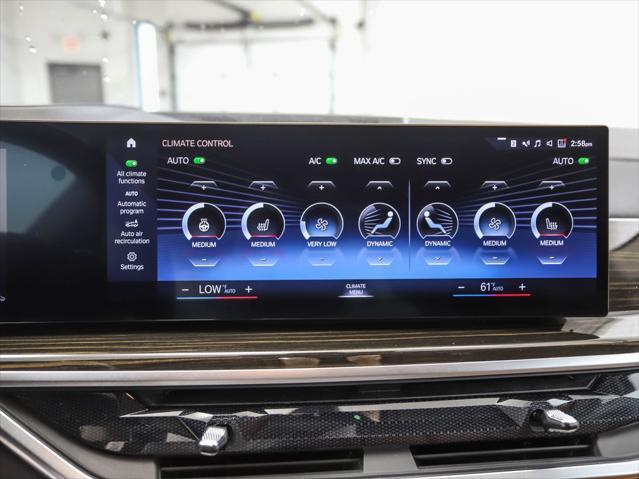 Photo of 2023 Black Sapphire Metallic BMW X7