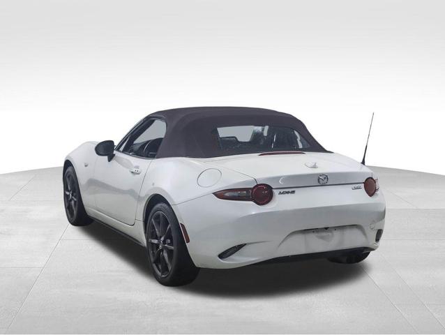 Photo of 2018 Snowflake White Pearl Mica Mazda MX-5 Miata