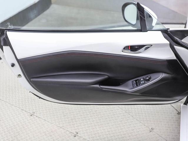 Photo of 2018 Snowflake White Pearl Mica Mazda MX-5 Miata