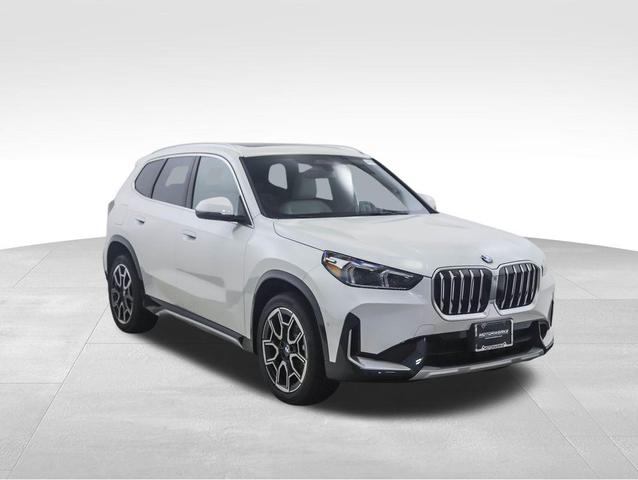Photo of 2025 Mineral White Metallic BMW X1