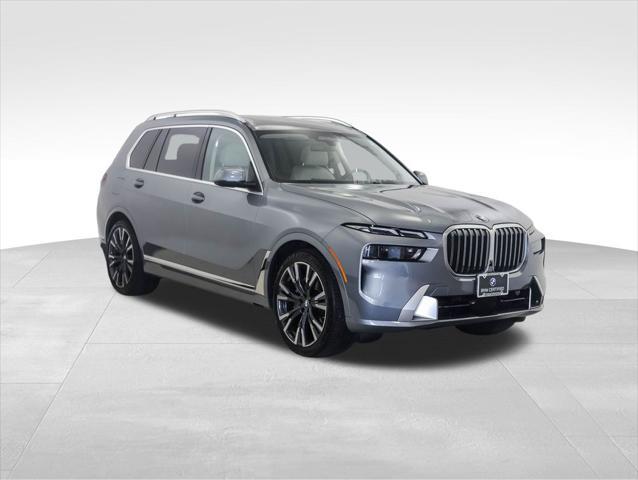 Photo of 2023 Skyscraper Grey Metallic BMW X7