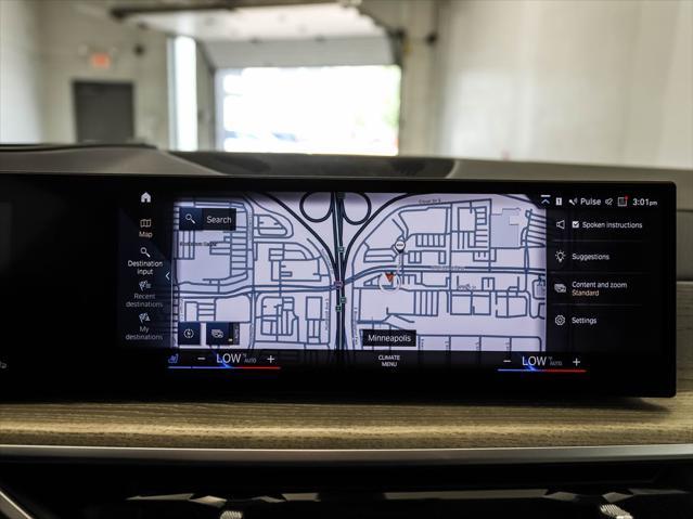 Photo of 2023 Skyscraper Grey Metallic BMW X7