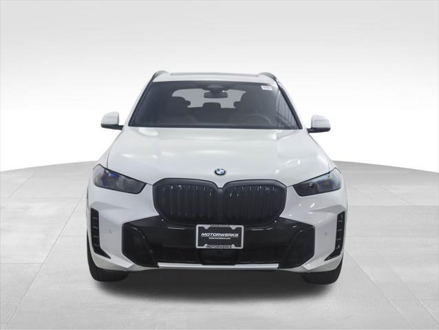 Photo of 2026 Mineral White Metallic BMW X5