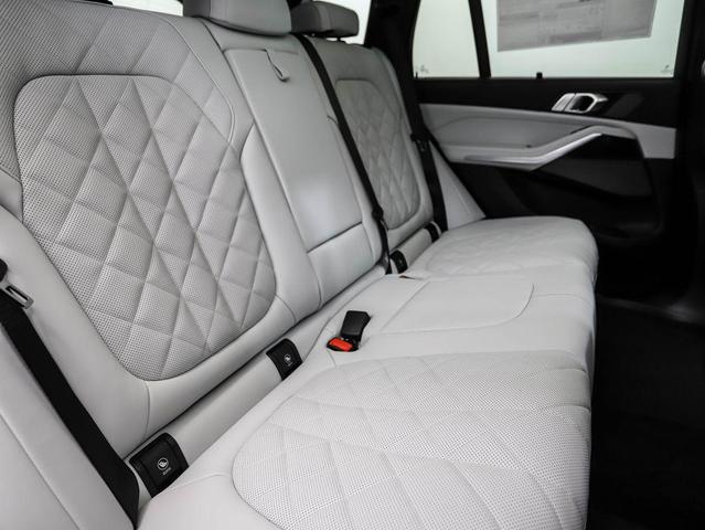 Photo of 2026 Skyscraper Grey Metallic BMW X5