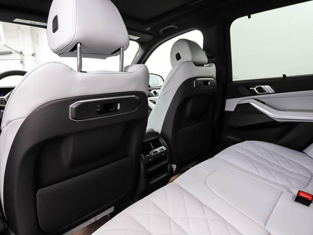 Photo of 2026 Black Sapphire Metallic BMW X5