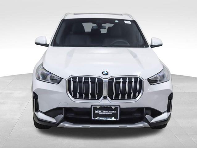 Photo of 2025 Mineral White Metallic BMW X1