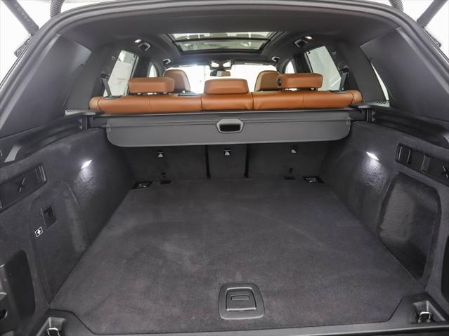 Photo of 2026 Mineral White Metallic BMW X5