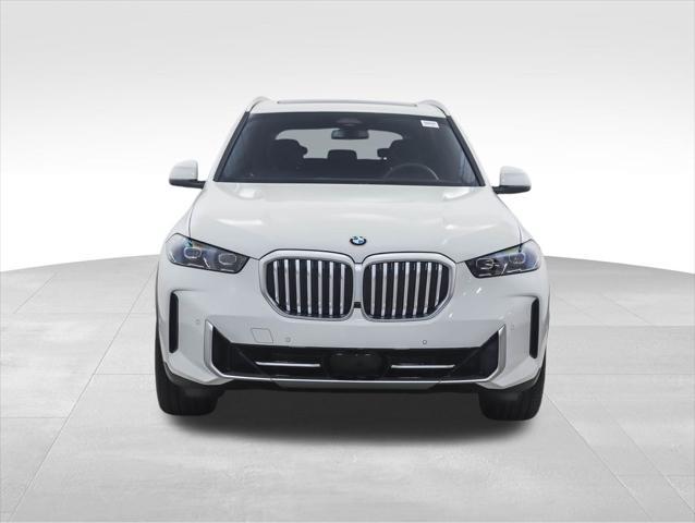 Photo of 2026 Alpine White BMW X5