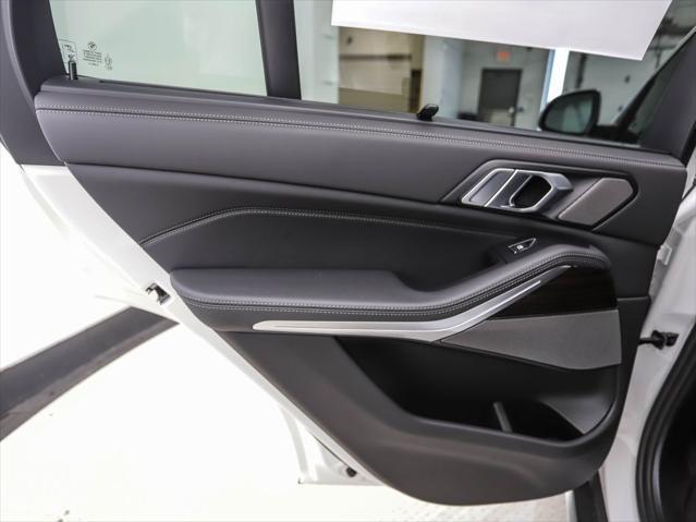 Photo of 2026 Alpine White BMW X5