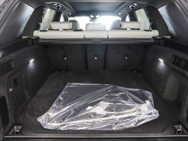 Photo of 2026 Black Sapphire Metallic BMW X5