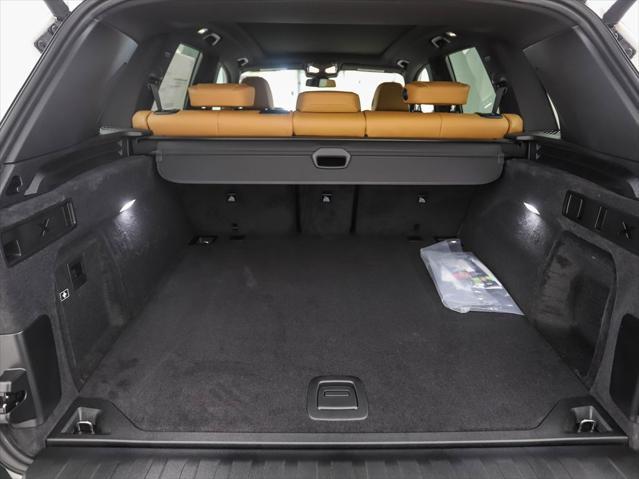 Photo of 2026 Mineral White Metallic BMW X5