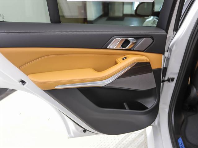 Photo of 2026 Mineral White Metallic BMW X5