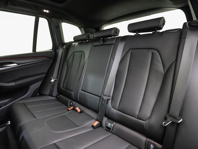 Photo of 2022 Black Sapphire Metallic BMW X3