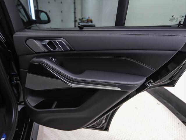 Photo of 2026 Black Sapphire Metallic BMW X5