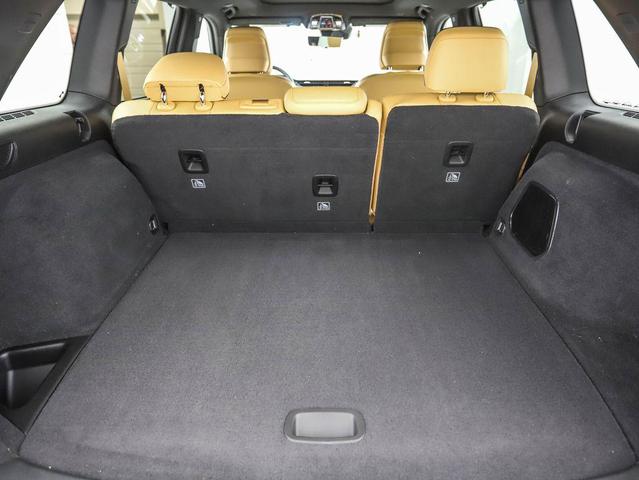 Photo of 2023 Rocky Mountain Pearlcoat Jeep Grand Cherokee
