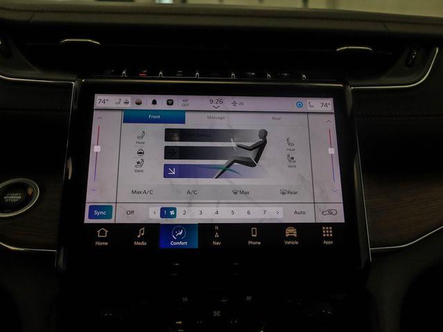 Photo of 2023 Rocky Mountain Pearlcoat Jeep Grand Cherokee