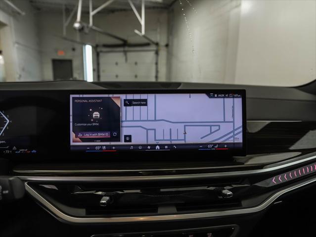 Photo of 2024 Mineral White Metallic BMW X5