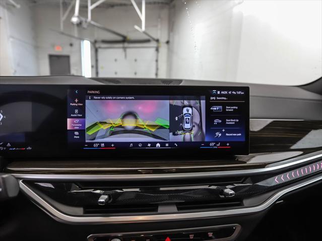 Photo of 2024 Mineral White Metallic BMW X5