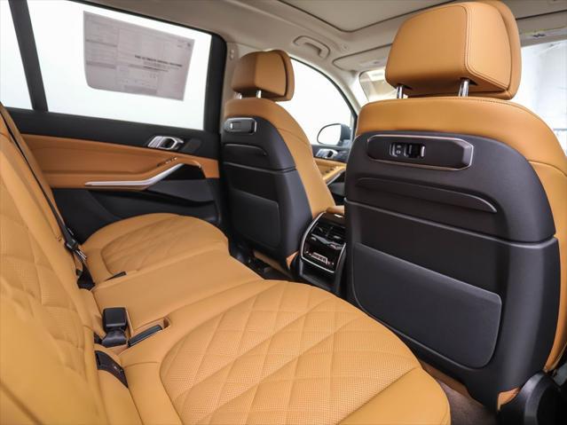 Photo of 2026 Black Sapphire Metallic BMW X7