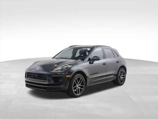 Photo of 2023 Gray Metallic Porsche Macan