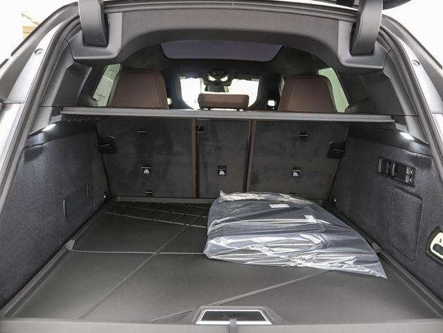 Photo of 2026 Black Sapphire Metallic BMW iX