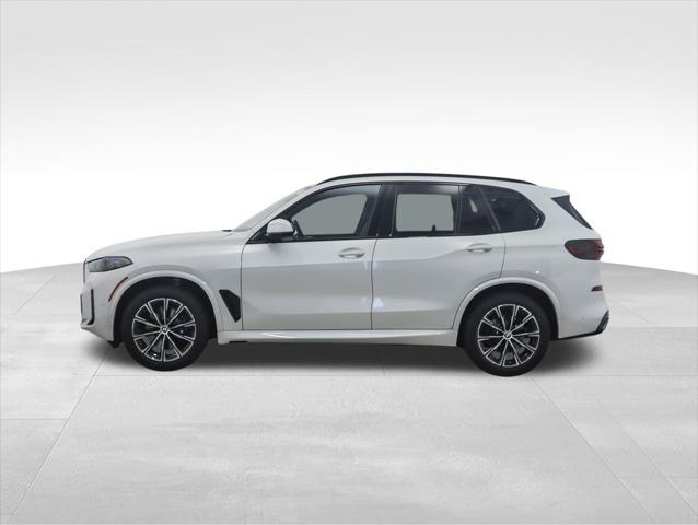 Photo of 2026 Mineral White Metallic BMW X5